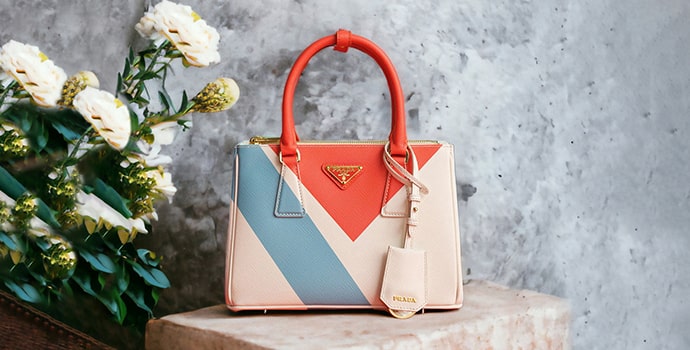 Top 35 Luxury Designer Bags That Will Never Go Out Of Style Prada Promenade Handbag